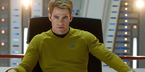 Chris Pine confirms he still wants to appear in Star Trek 4, but that he's waiting to hear from Paramount to see if a deal can be worked out. Star Trek: Voyager, New Star Trek Movie, Star Trek: Enterprise, Star Trek 2009, James T Kirk, Star Trek Online, Movie Recommendations, Deep Space Nine, New Star Trek