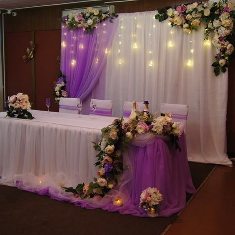 Rapunzel Quinceanera Decorations, Quinceanera Main Table Ideas Purple, Rupunzel Quince Theme, Quinceanera Main Table Ideas, Main Table Quinceanera, Rapunzel Quinceanera, Rapunzel Quinceanera Theme, Tangled Quince, Rapunzel Wedding Theme