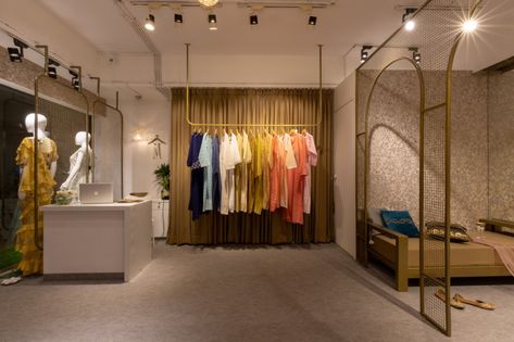 Boutique Design: Fusion of Indian Traditional Elements With  Contemporary Touch | Interior Muse - The Architects Diary Indian Boutique Interior, Boutique Interior Design Indian, Small Boutique Interior Design, Botique Interiors, Clothing Boutique Interior, Boutique Photos, Interior Design Indian, Retail Store Interior Design, Clothing Store Interior