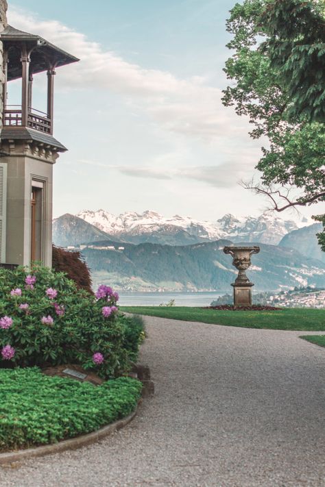 TOP 7 DATING LOCATIONS LUZERN | Blog Luzern-Vierwaldstättersee Honest Aesthetic, Swiss Summer, Luzern Switzerland, European Bucket List, Switzerland Itinerary, Switzerland Travel, Travel Bucket List, Travel Bucket, Lamp Post