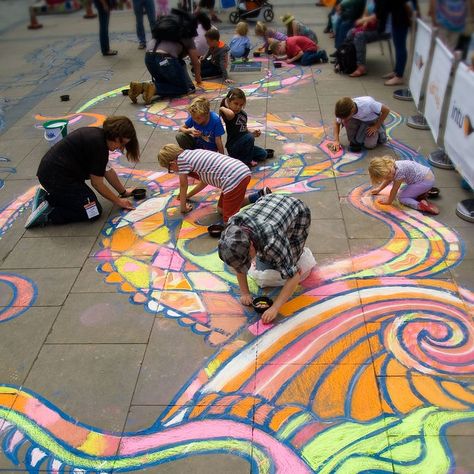 street chalk art Chalk On Sidewalk, Chalk Art Competition, Chalk Rock, Chalk Art Festival, Street Chalk Art, Chalk Festival, Vision Collage, Chalk Artist, Pavement Art