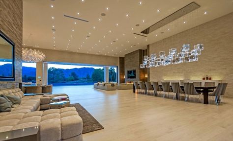 Kris Jenner House, Kylie Jenner House, Kardashian Home, Palm Springs House, Jenner House, Palm Springs Home, Modern Mansion, Buying A New Home, Luxury Homes Dream Houses