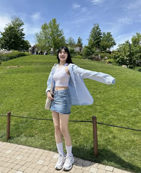 alexteribon on Insta Alex Bondoc Aesthetic, Alex Bondoc Outfit, Simple Everyday Outfits Summer Casual, Summer Outfit Korean Style, Korean Casual Outfits Women, Outfit Summer Korean, Korea Summer Outfit, Korean Outfits Summer, Korean Dress Summer