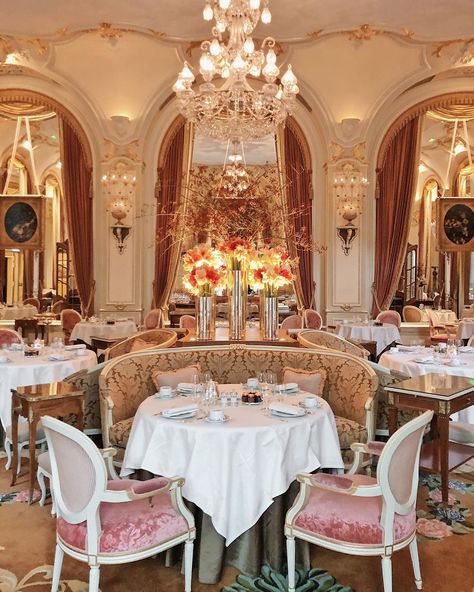 Puttin On The Ritz, The Ritz London, Ritz Paris, Fashion College, Grand Millennial, Castle Aesthetic, Michelin Star Restaurant, French Restaurants, Hotel Project