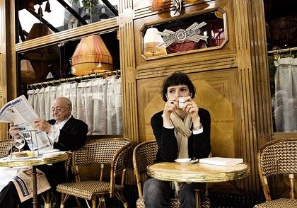 French Cafe Romantic Paris, Cafe Society, Ladies Who Lunch, Parisian Cafe, French Cafe, Paris Cafe, Visit France, Coffee Culture, Cafe Style