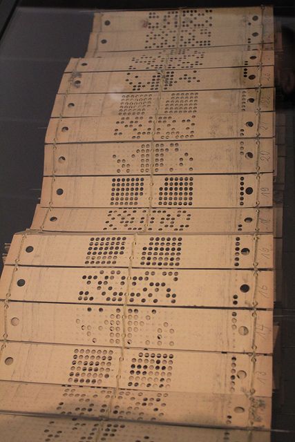 From the invention of computer programming languages up to the mid-1980s, many if not most computer programmers created, edited and stored their programs line by line on punched cards. Retro Computer Screen Aesthetic, Computer Punch Card, Components Of Computer, Retro Computer Screen, 1960s Computer, Computer Programming Languages, Vintage Computer, Computer Design, Computer Programmer