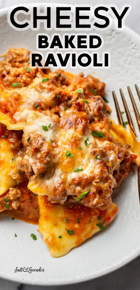 Beef Ravioli Recipe, Cheese Ravioli Recipe, Baked Ravioli Recipe, Baked Ravioli, Ravioli Bake, Ravioli Recipe, Baked Pasta Recipes, Cheese Ravioli, Pasta Dinner Recipes