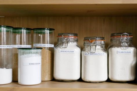 How To Store Flour, Freezing Food, Sugar Bread, Dry Mixes, Flour Substitute, Baking Hacks, How To Make Biscuits, Baking Substitutes, Types Of Flour