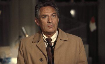 @ethan1960/movie / Twitter Peter Finch, Glenda Jackson, Bessie Love, Wax Statue, Peter Falk, Jeremy Brett, Famous Names, Oscar Winners, First Language