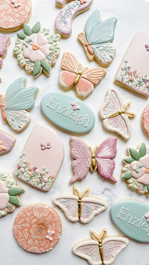 Dress Up Birthday Party, Butterfly Tea Party, Up Birthday Party, Birthday Sugar Cookies, Tea Party Cookies, Garden Cookies, Flower Sugar Cookies, Royal Icing Sugar, Butterfly Cookies