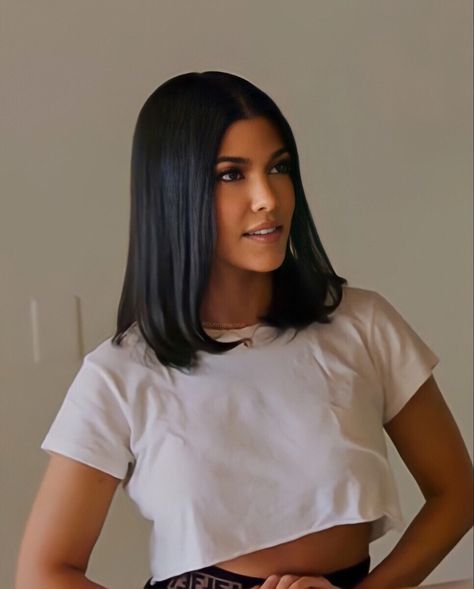 Short Kardashian Hair, Kim K Long Bob, Kourtney Bob, Kourtney Kardashian Short Hair 2022, Kim K Bob Haircut, Kourtney Short Hair, Kourtney Kardashian Bob Haircut, Courtney Kardashian Hair, Kourtney Kardashian Hair Short