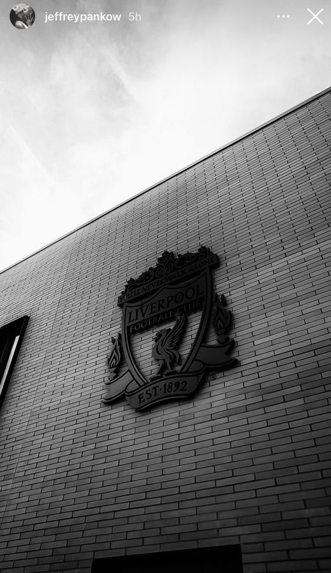 Football Club Wallpaper, Black And White Lockscreen, White Lockscreen, Lfc Wallpaper, Cody Gakpo, Liverpool Football Club Wallpapers, Liverpool Logo, Club Wallpaper, Black And White Football