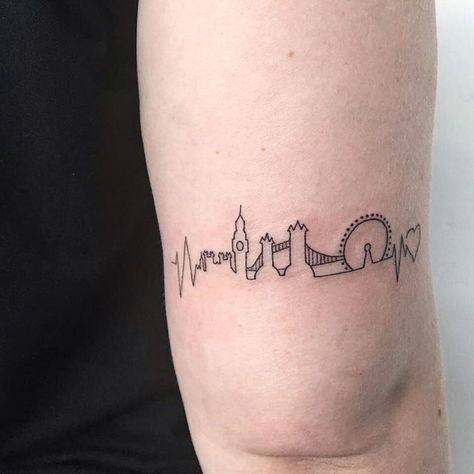 London skyline ❤ De segunda a sábado no @sampatattoo  #skyline #skylinetattoo #londontattoo #fineline #finelinetattoo #tonoinsptattoos #galeriatattoo London Skyline Tattoo, London Cookies, Matching Disney Tattoos, Marathon Tattoo, Skyline Tattoo, Private Tattoos, Nice Tattoos, Tatoo Inspiration, Single Needle Tattoo