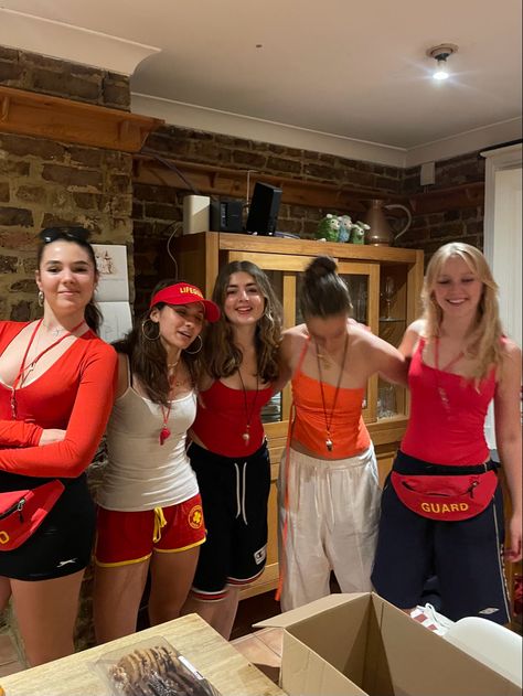 Group Outfits Theme, Carnival Costumes Ideas Group, Job Costumes, Occupation Costumes, Baywatch Outfit, Lifeguard Halloween, Baywatch Costume, Lifeguard Outfit, Lifeguard Costume