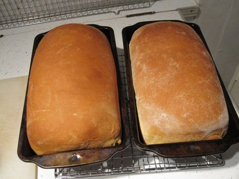 Baking homemade bread is made easier by using a KitchenAid stand mixer - no need for a bread machine. Kitchenaid Bread, Stand Mixer Recipes, Homemade Baked Bread, Kitchen Aid Recipes, Mixer Recipes, Baking Homemade, Bake Bread, Kitchenaid Mixer, Yeast Bread