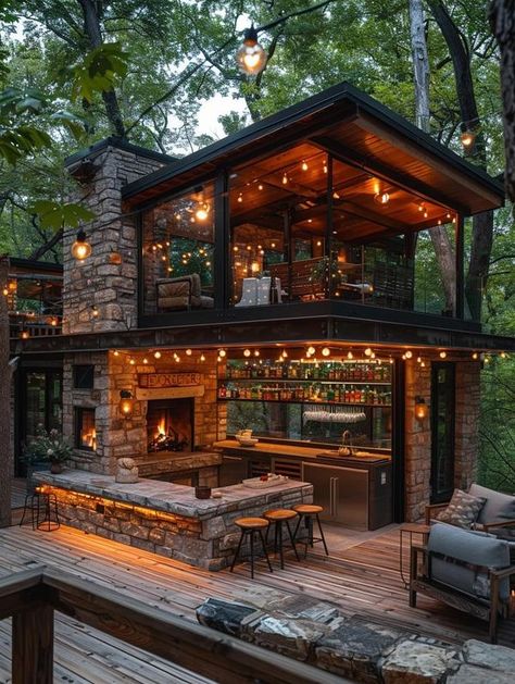 Off Grid Bath House Ideas, Off The Grid Homes, Off Grid Luxury Cabin, Off The Grid Beach House, Off Grid Luxury, Outdoor Shower House Cabin, Rustic Outdoor Kitchens, Outdoor Kitchen Plans, Off Grid Cabin