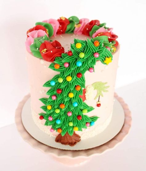 Holiday Cake Designs, Toddler Birthday Cakes, Grinch Cake, Halloween First Birthday, Christmas Themed Cake, Grinch Christmas Party, Smash Cake Girl, Grinch Party, Christmas Cake Designs