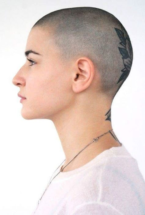 character inspiration Bald Haircut, Scalp Tattoo, Extreme Hairstyles, Head Anatomy, Shave My Head, Bald Girl, Bald Hair, Super Short Hair, Bald Women