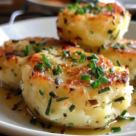 Garlic Chive Mashed Potato Puffins Mashed Potatoes For One, Potatoes For One, Make Mashed Potatoes, Garlic Meatballs, Spinach Benefits, Mozzarella Stuffed Meatballs, Potato Muffins, Leftover Potatoes, Garlic Chives