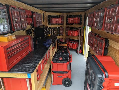 Construction Trailer Setup, Milwaukee Packout Ideas, Trailer Workshop, Van Setup, Trailer Shelving, Mechanics Service Truck, Work Truck Storage, Milwaukee Tool Box, Shipping Container Workshop