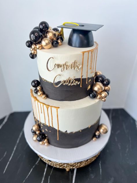 Graduation Cake Designs, Girly Hairstyles, 3d Nail Art Designs, 2 Tier Cake, Grad Ideas, Fun Invitations, Graduation Cake, Graduation Cakes, Graduation Party Invitations