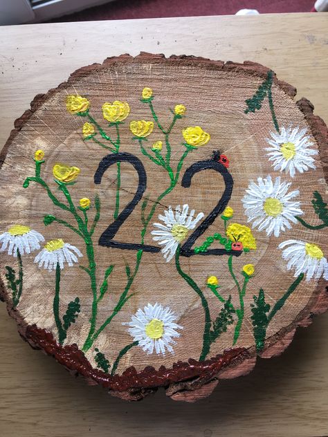 Everyday Crafts, Door House, Circle Painting, Wood Slice Art, Nature Spring, Wooden Boards, Wood Painting Art, Wood Disc, Door Numbers