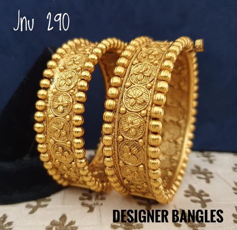 Indian Tradition Antique Temple Bangles| Subscirbe on Youtube for more Collections! Gold Bangles Indian Design Traditional, Antique Bangles Indian Gold, Kada Bangles Gold Design, Gold Jewelry Bangles, Temple Bangles, Gold Bangles Indian, Gold Bangles For Women, Modern Gold Jewelry, Bridal Jewellery Design