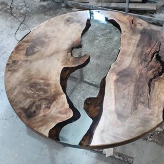 17 Beautiful Walnut Coffee Tables You'll Love Round Epoxy Resin Table, Round Wood Table, Epoxy Dining Table, Epoxy Coffee Table, Dining Table Round, Resin Table Top, Custom Wood Frames, Walnut Tree, Table Office