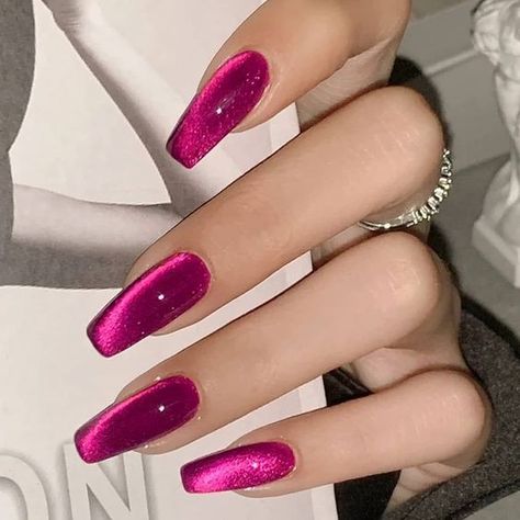 Pink Chrome Nails, Magnetic Nail Polish, Velvet Nails, Chrome Nails Designs, Crystal Cat, Cat Eye Gel Polish, Hot Pink Nails, Gel Set, Colorful Nails