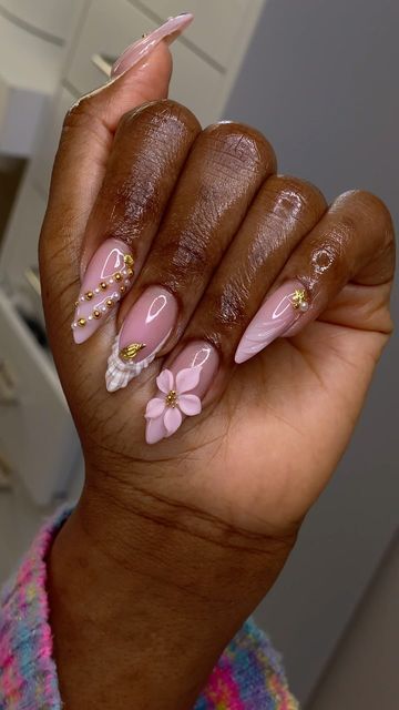 Slots Out Every 15th on Instagram: "Lovely gel set inspired by another tech. . . . #DjeLdn #djegelx #djepressons #Gelx nails #apresgelx #notpolish #bornprettynailart #nailtech #nailtutorials #nailenthusiast #3dnailart #nailartist #londonnailtech #londonnails #kentnnailtech #dartfordnailtechnician #editorialnails #atlnails #dubainails #nailsmagazine #chromenails" Crystal Flower Nails, Orchid Nails, Gel Set, Lavender Nails, London Nails, Pretty Nail Art, 3d Nail Art, Nail Technician, Nails Magazine