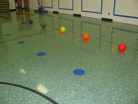 Easter Pe Games, Kindergarten Gym, Preschool Gym, Pe Classroom, Pe Games Elementary, Adapted Pe, Elementary Games, Pe Lesson Plans, Adapted Physical Education