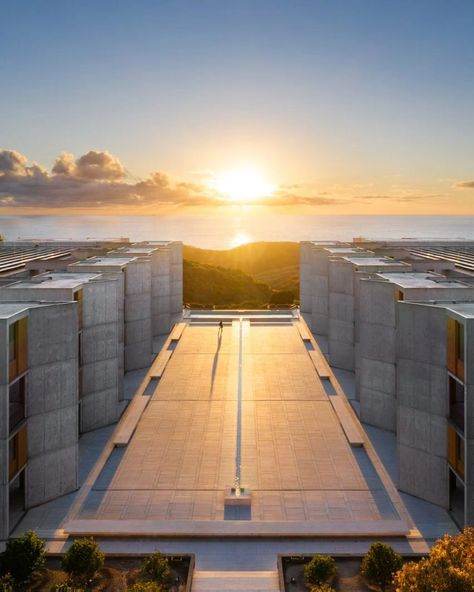 Louis Kahn, James Turrell, Unique Buildings, Iconic Buildings, One Photo, Photo Challenge, Urban Landscape, Amazing Architecture, Architecture Photography