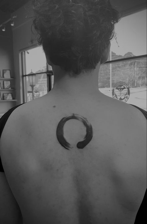 Enzo Circle Tattoo, Enzo Tattoo Ideas, Enzo Tattoo, Enso Tattoo, Tattoos 2022, Thailand Tattoo, Circle Tattoo, Circle Tattoos, Japanese Tattoo