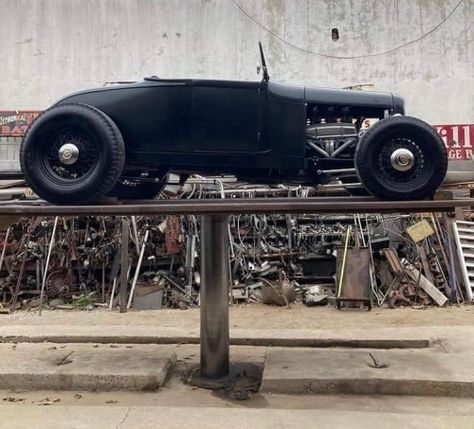 Sodium Haze, x-rod: #hotrod... Street Rods Trucks, 32 Ford Roadster, 1932 Ford Roadster, Old Hot Rods, Low Riding, Hot Rods Cars Muscle, Ford Roadster, Rat Rods Truck, 32 Ford