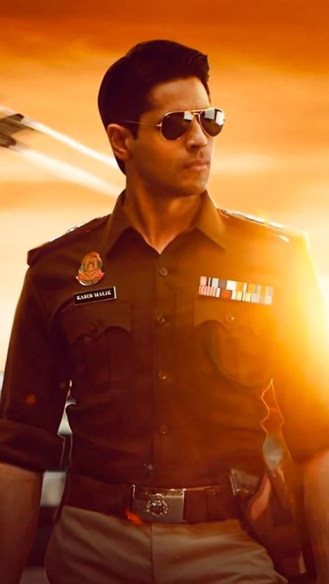 Siddharth Malhotra’s ‘Indian Police Force’ Release Date Confirmed Indian Police Force Siddharth Malhotra, Indian Police Aesthetic, Police Pic, Police Wallpaper, Sid Malhotra, Indian Bollywood Actors, Indian Police, Siddharth Malhotra, Blur Image