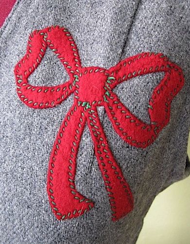 . Applique Clothing, Easy Bow, Bow Applique, Applique Art, Recycled Sweaters, Fabric Embellishment, Free Motion Embroidery, Penny Rugs, Wool Projects