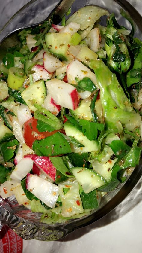 Salad Snapchat, Healthy Lifestyle Inspiration, Lifestyle Inspiration, Cobb Salad, Healthy Lifestyle, Snapchat, Salad, Lifestyle, Quick Saves