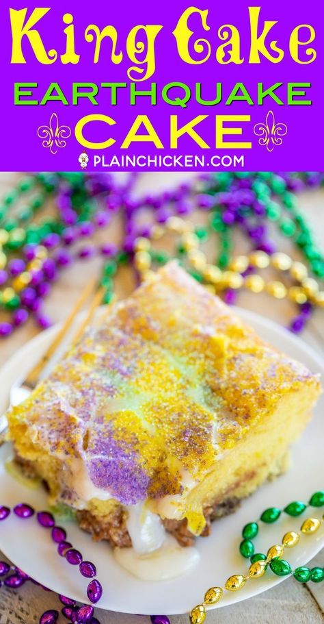 Cake With Pecans, Mardi Gras Desserts, King Cake Recipe Easy, Cream Cheese Butter, King Cakes, King Cake Recipe, Earthquake Cake, Cake Bar, Mardi Gras King Cake