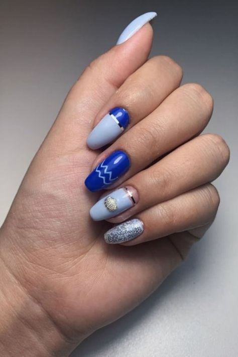 blue french tip Aquarius Nails Aquarius Nails Art Zodiac Signs, Aquarius Nail Art, Aquarius Nails Designs, Aquarius Birthday Nails, Nails Aquarius, Astrology Nails, Aquarius Nails, Zodiac Nail Designs, Nail Art Zodiac Signs