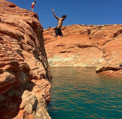 Cliff Jumping at Sand Hollow Reservoir Sand Mountain, Pnw Travel, Adventure List, Utah Summer, Sand Hollow, Snow Canyon State Park, Sand Volleyball Court, Girls Trips, Utah Vacation