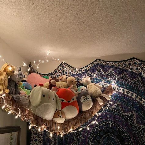 Squishmallows Hammock, Plushie Hammock Aesthetic, Squishmallow Hammock, Squishmallows Storage, Squishmallow Ideas, Squishmallow Storage, Toy Hammock, Bangor Maine, Cool Room Designs