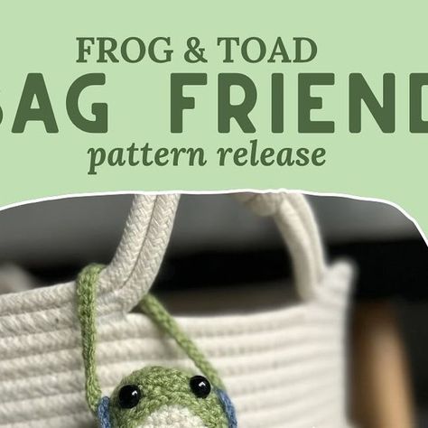 Yarn Plushies, Toad Bag, Plushies Cute, Instagram Pattern, Handmade Plushies, Crochet Frog, Cute Diy, Frog And Toad, Crochet Lovers