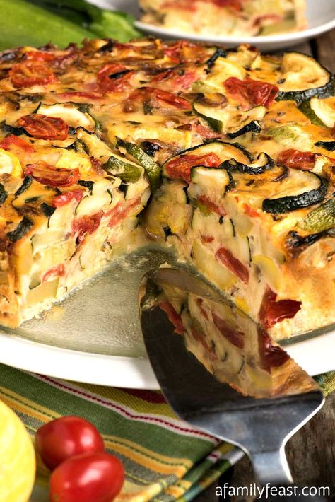 Vegetable Torte, Summer Vegetable Garden, Vegetable Quiche Recipes, How To Grow Vegetables, Zucchini And Squash, Garden To Table, Blt Pasta, Vegetable Quiche, Vegetable Pie