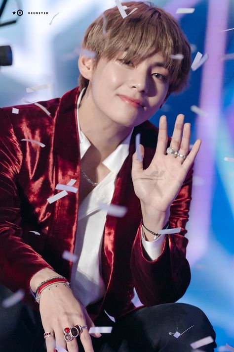 Taehyung Prince Outfit, Kim Taehyung Prince, Kim Taehyung Prince Outfit, Prince Kim Taehyung, Taehyung Prince, Red Color Outfits, Prince Outfit, Editing Pics, Taehyung Cute