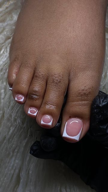 2023 School, Daughter Outfits, Killer Frost, Acrylic Toes, Acrylic Toe Nails, Pretty Toe Nails, Acrylic Nail Set, Cute Toe Nails, Ombre Acrylic Nails