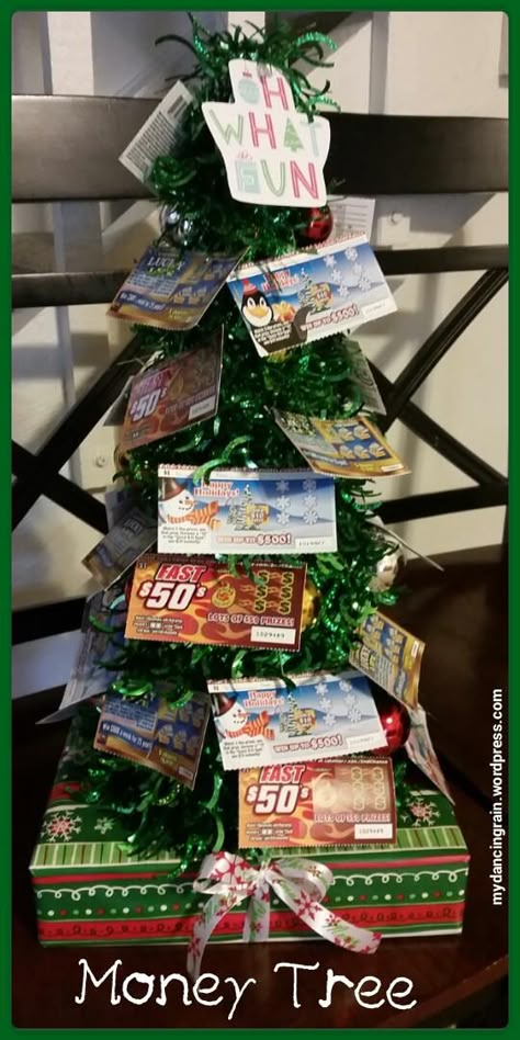 DIY gift idea: Who says money doesn't grow on trees? It does when you give someone a lotto tree! Lottery Ticket Gift, Homemade Holiday Gifts, Raffle Baskets, Creative Diy Gifts, Money Tree, Homemade Holiday, Christmas Gift Basket, Christmas Gift Baskets, Family Christmas Gifts