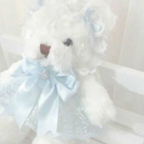 Pale Blue Aesthetic Soft, White And Blue Aesthetic Icon, Baby Blue And White Aesthetic, Soft Blue Theme Aesthetic, Luvsoft Blue, Light Blue Aesthetic Soft, Pale Blue Aesthetic, Zara Core, Cinnamoroll Aesthetic