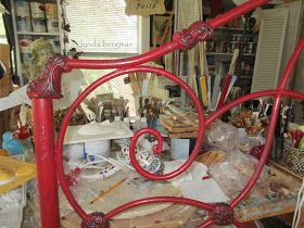 LYNDA BERGMAN DECORATIVE ARTISAN: PAINTING A WROUGHT IRON BED TO A DISTRESSED RED FINISH FOR DEBBIE Painted Iron Beds, Wrought Iron Beds, Wrought Iron Bed, Iron Beds, Empty Nest, Iron Bed, Iron Furniture, Room Redo, Bedroom Green