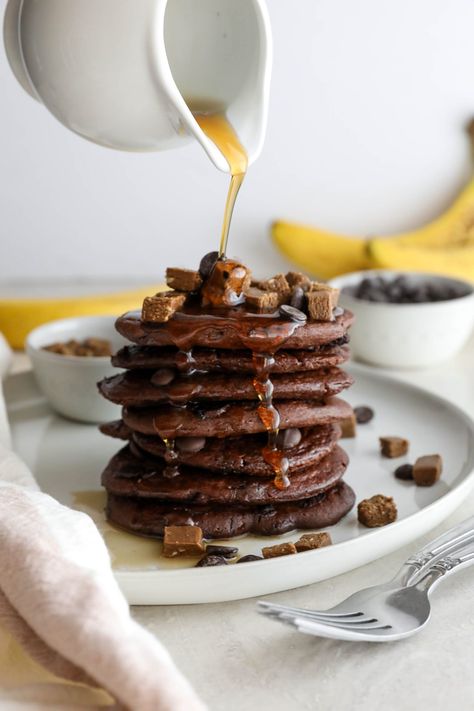 Chocolate Banana Blender Pancakes Help With Inflammation, Chocolate Greek Yogurt, Blender Pancakes, Snack Balls, Coconut Protein, Buckwheat Pancakes, Oat Smoothie, Chocolate Pancakes, Oat Pancakes