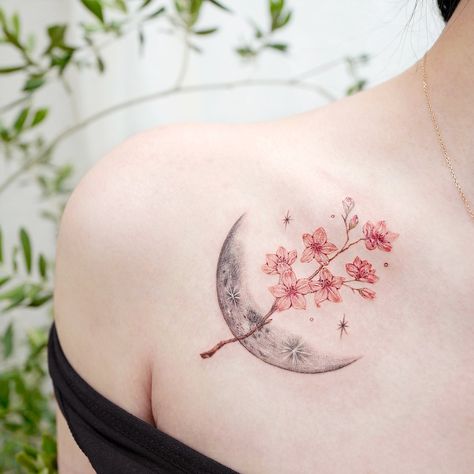 Tattoos With Cherry Blossoms, Blossom Tattoos For Women, Moon And Sakura Tattoo, Moon And Cherry Blossom Tattoo, Cherry Blossom Moon Tattoo, Moon Flower Back Tattoo, Small Moon With Flowers Tattoo, Cherry Blossom Tattoo Minimalist, Moon Made Of Flowers Tattoo